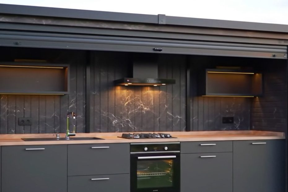 Weatherproof Elegance Smart Outdoor Kitchens for the British Garden Heritage